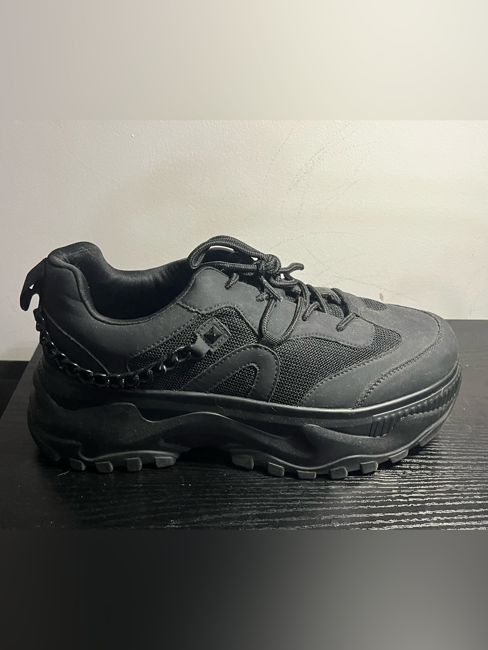 👟 Sneakers noires chunky – Style tendance